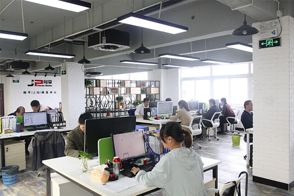 【狼之隊(duì)】劍平動(dòng)平衡機(jī)追求完美，精益求精！ 